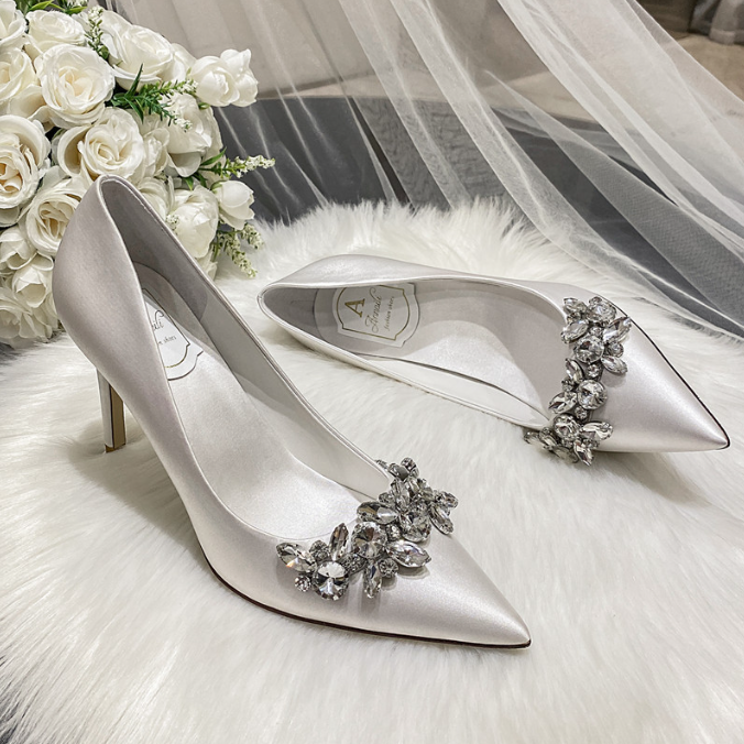 Wedding dress crystal bridal shoes